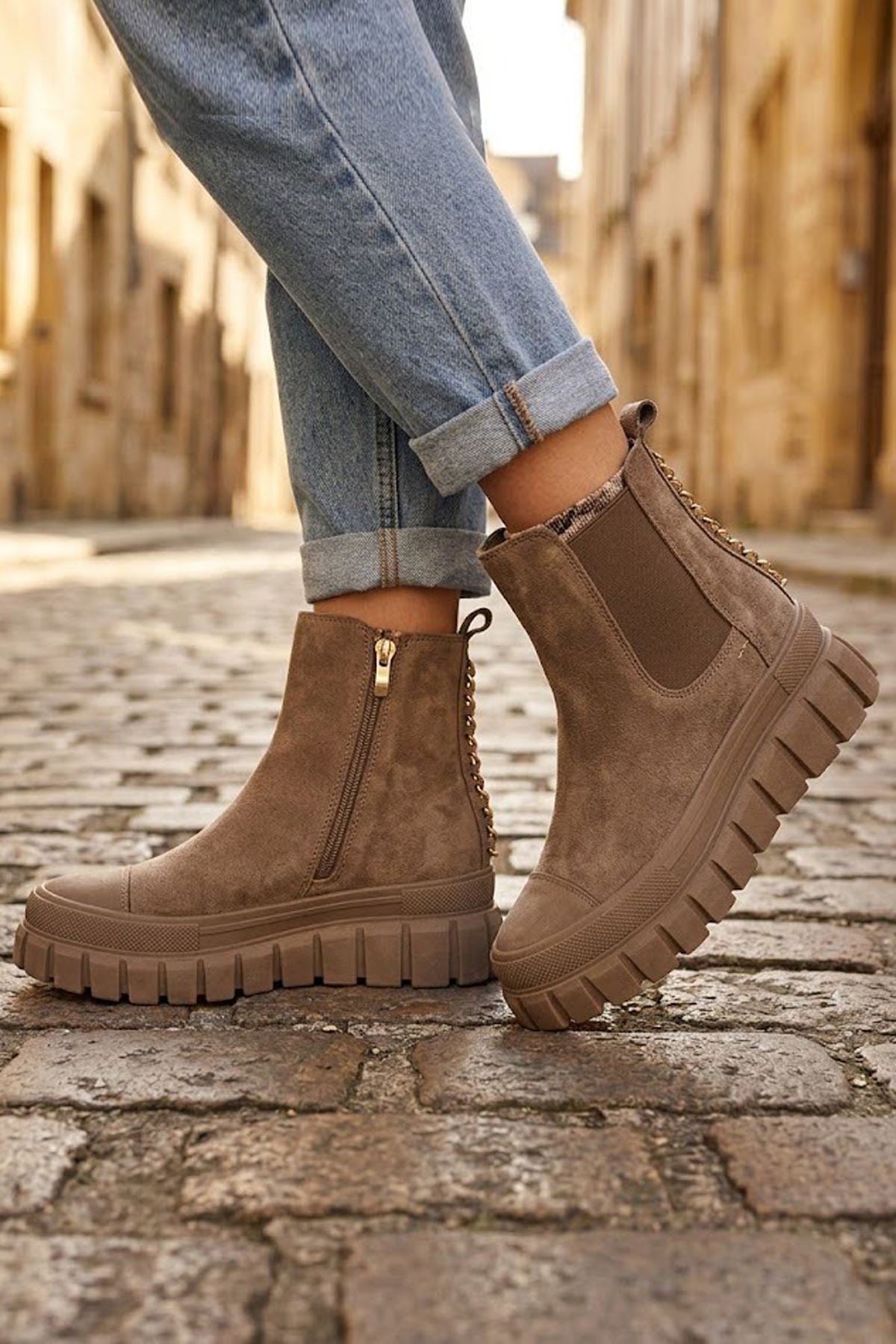 Womens Chunky Sole Platform Ankle Boots in Mocha