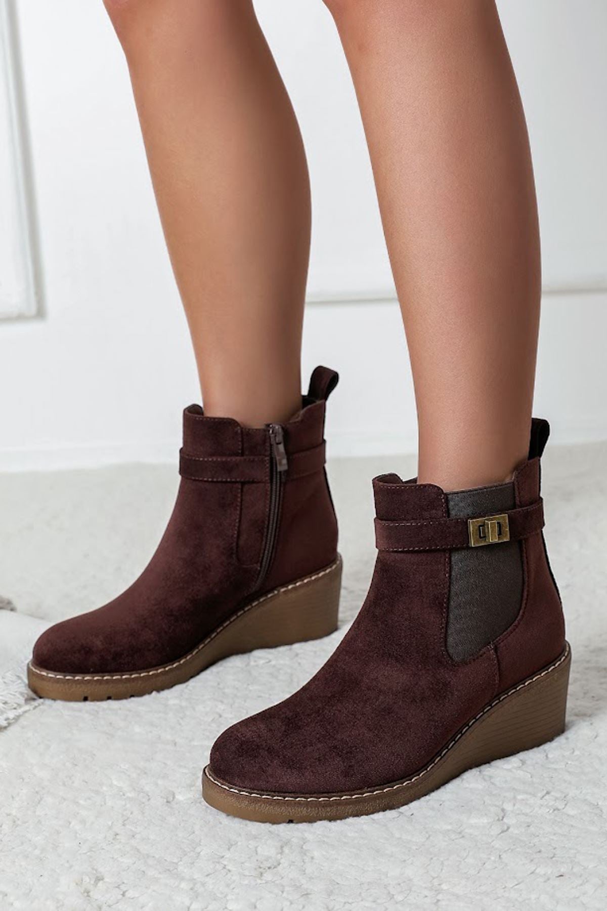Womens Buckle Detail Suede Ankle Boots in Coffee